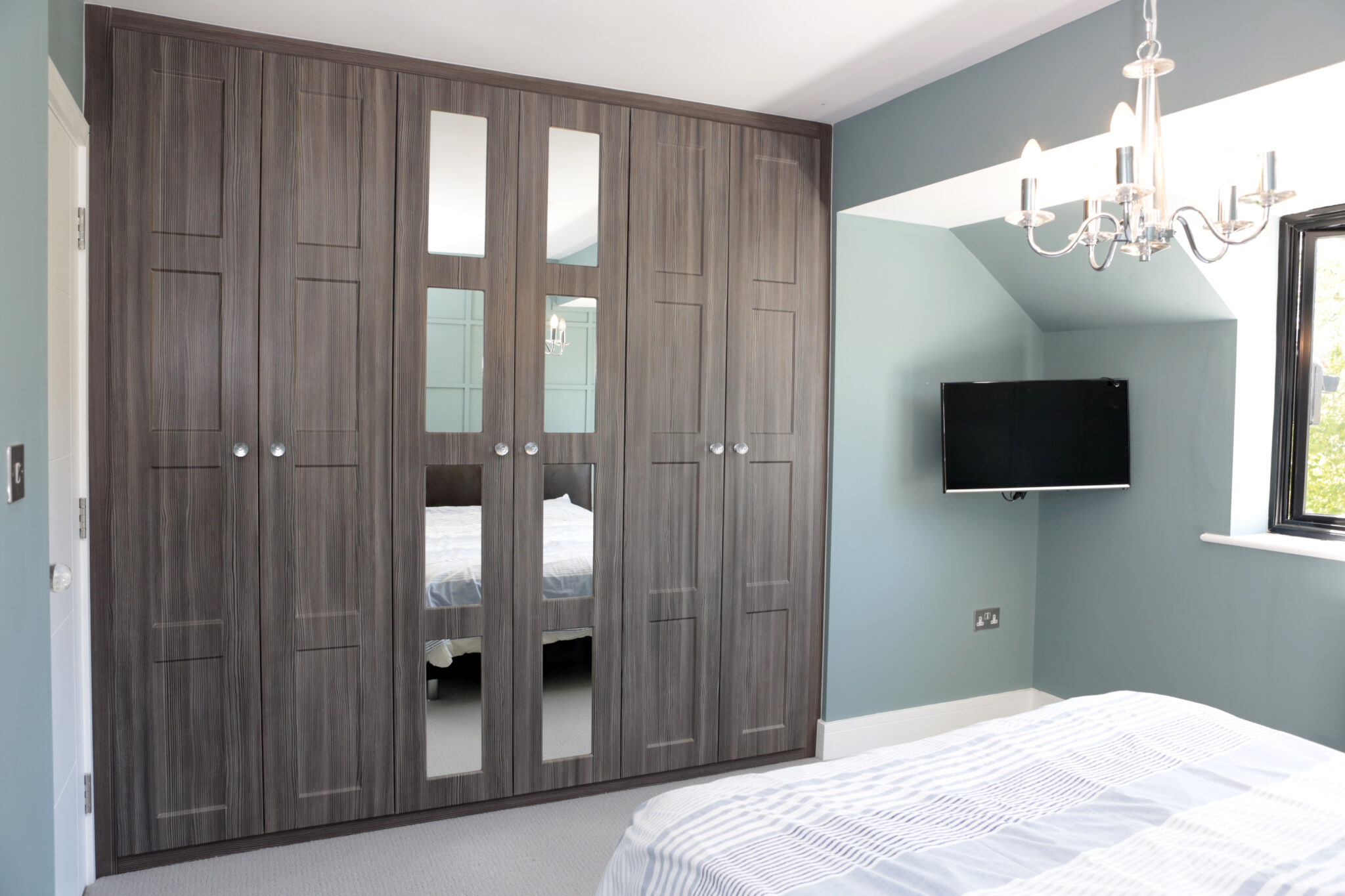 4 panel made to measure bespoke bedroom wardrobe doors