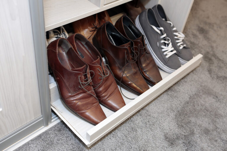 Wardrobe shoe drawer