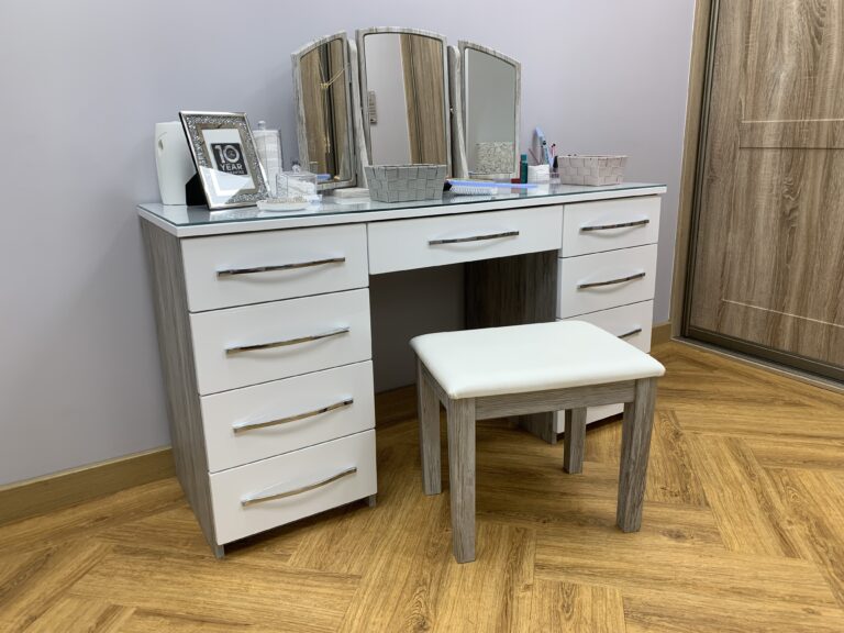 Made to measure bespoke dressing table bedroom furniture stool